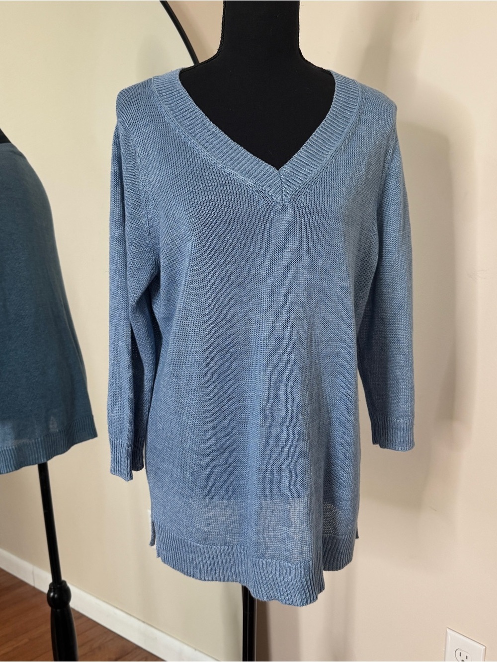 Talbots Linen V-Neck Sweater Blue Size M